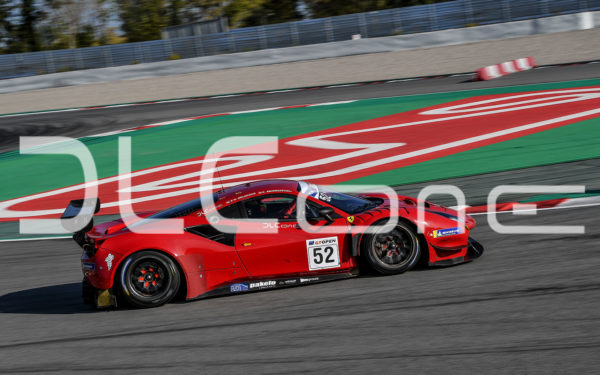 Photo of a Formula 3 in full race at the GT Open Barcelona